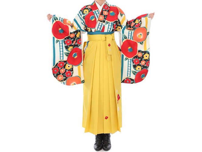 レトロモダンから最新ブランドまで!人気の女性袴・キッズ袴をお安くレンタル